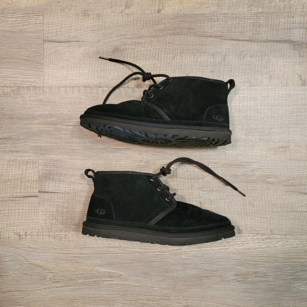 UGG Neumel Black Suede Lace Up Chukka Ankle Boots 3236 Womens Size 8 Shearling